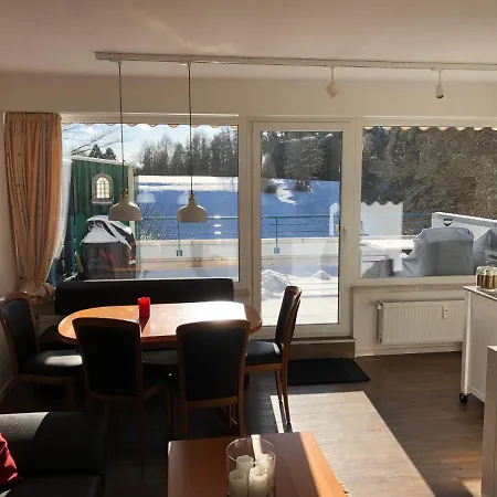 App 613 Panoramic Terrassenhaus Хоегайс